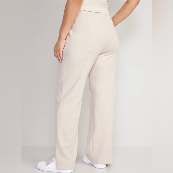 NWT! Women’s High-Waisted Dynamic Fleece Wide-Leg Trouser Pants 💙 - Picture 6 of 8